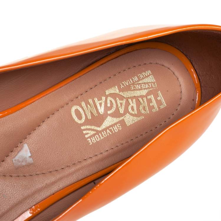 Pre Owned Salvatore Ferragamo Orange Patent Leather Vara Bow Ballet Flats Size 40