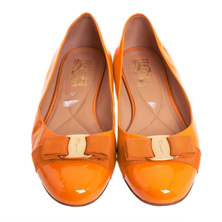 Pre Owned Salvatore Ferragamo Orange Patent Leather Vara Bow Ballet Flats Size 40