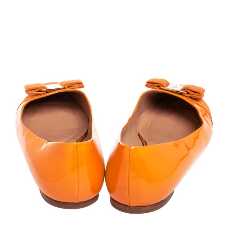 Pre Owned Salvatore Ferragamo Orange Patent Leather Vara Bow Ballet Flats Size 40