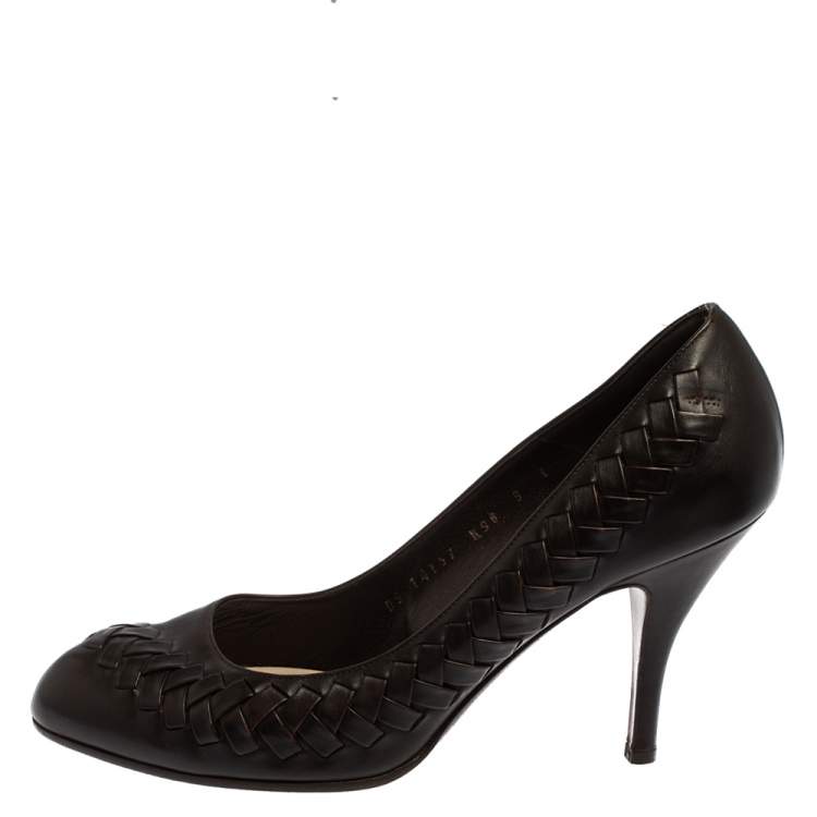 Pre Owned Salvatore Ferragamo Dark Brown Leather Pumps Size 39.5