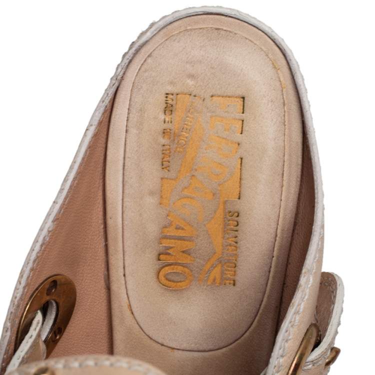 Pre Owned Salvatore Ferragamo Beige Leather Block Heel Ankle Strap Sandals Size 37.5