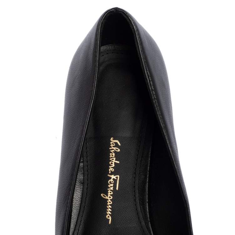 Pre Owned Salvatore Ferragamo Black Leather Sarno Pearl Flats Size 36
