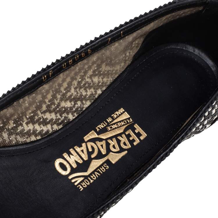 Pre Owned Salvatore Ferragamo Black/White Woven Leather Ballet Flats Size 37.5