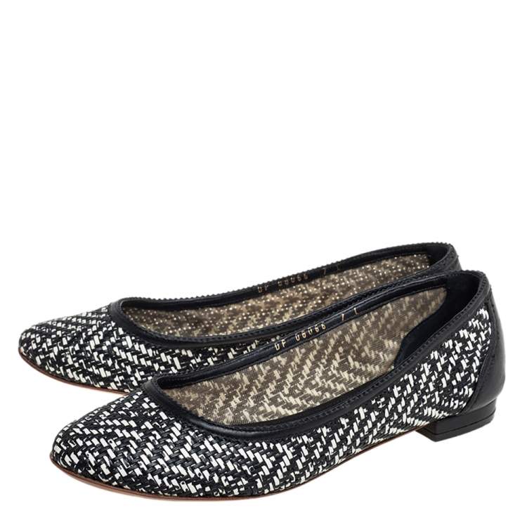 Pre Owned Salvatore Ferragamo Black/White Woven Leather Ballet Flats Size 37.5