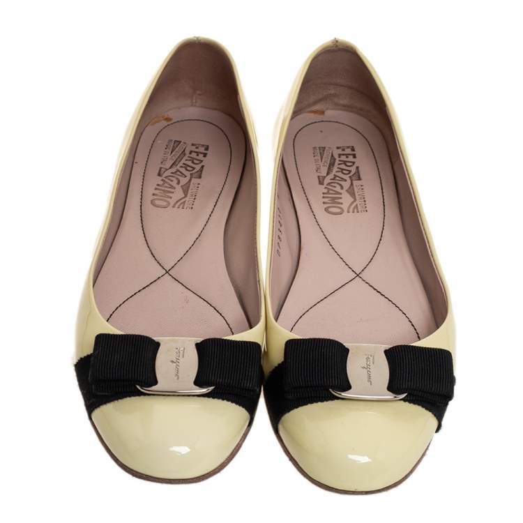 Pre Owned Salvatore Ferragamo Yellow Patent Leather Vara Bow Ballet Flats Size 38.5