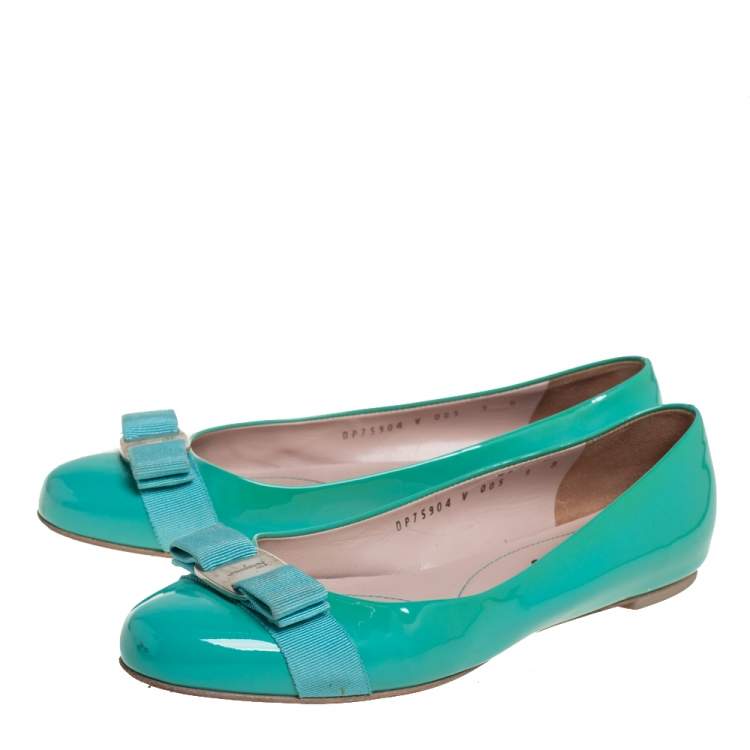 Pre Owned Salvatore Ferragamo Green Patent Leather Vara Bow Flats Size 39.5