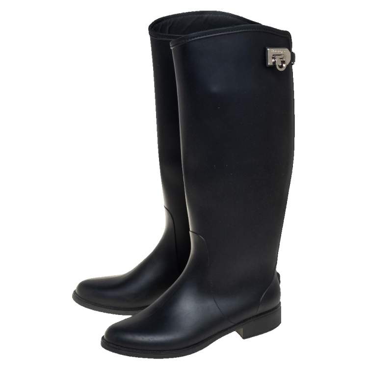 Pre Owned Salvatore Ferragamo Black Rubber Rain Boots Size 39.5