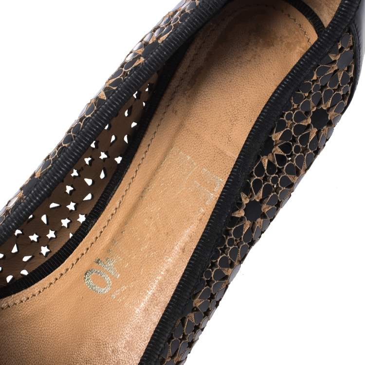 Pre Owned Salvatore Ferragamo Black Floral Perforated Patent Leather Vara Bow Pumps Size 38