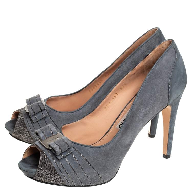 Pre Owned Salvatore Ferragamo Grey Suede And Nubuck Leather Bow Peep Toe Pumps Size 39.5