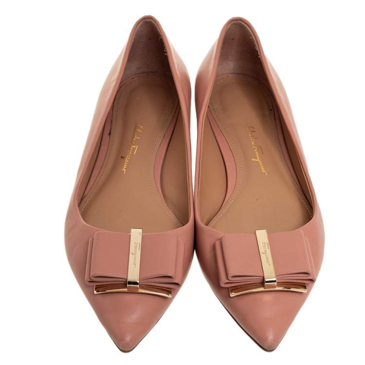 Pre Owned Salvatore Ferragamo Beige Leather Zeri Pointed Toe Ballet Flats Size 37
