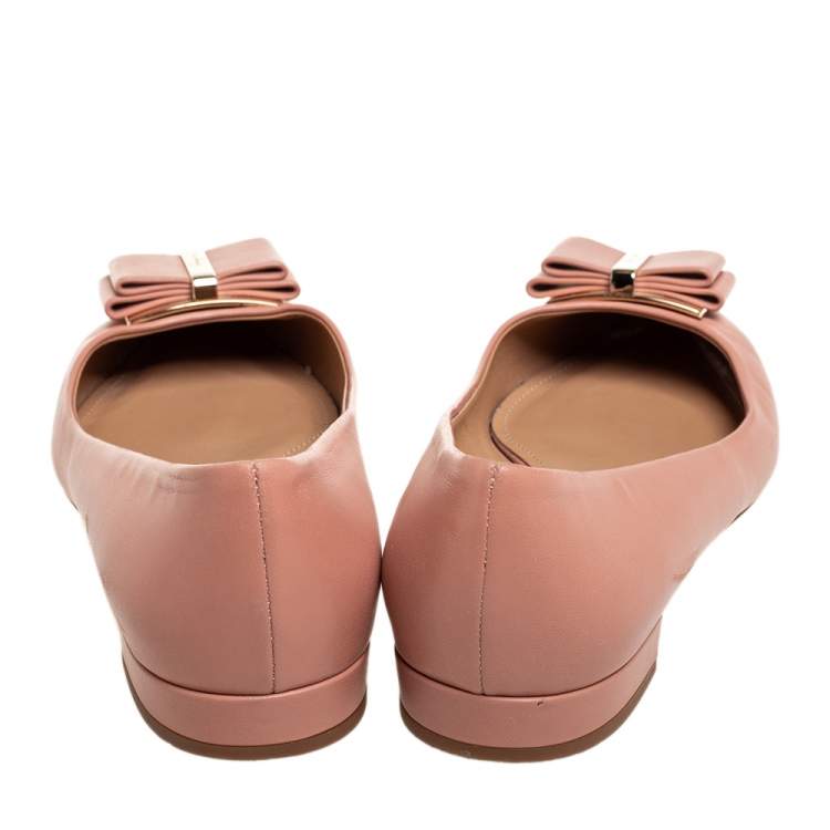 Pre Owned Salvatore Ferragamo Beige Leather Zeri Pointed Toe Ballet Flats Size 37