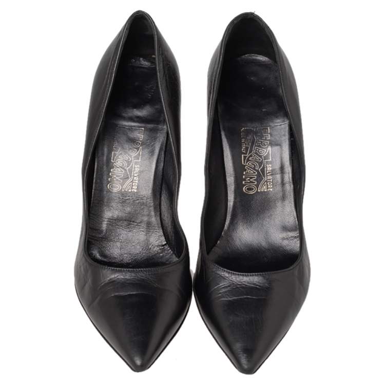 Pre Owned Salvatore Ferragamo Black Leather Pointed Toe Pumps Size 39
