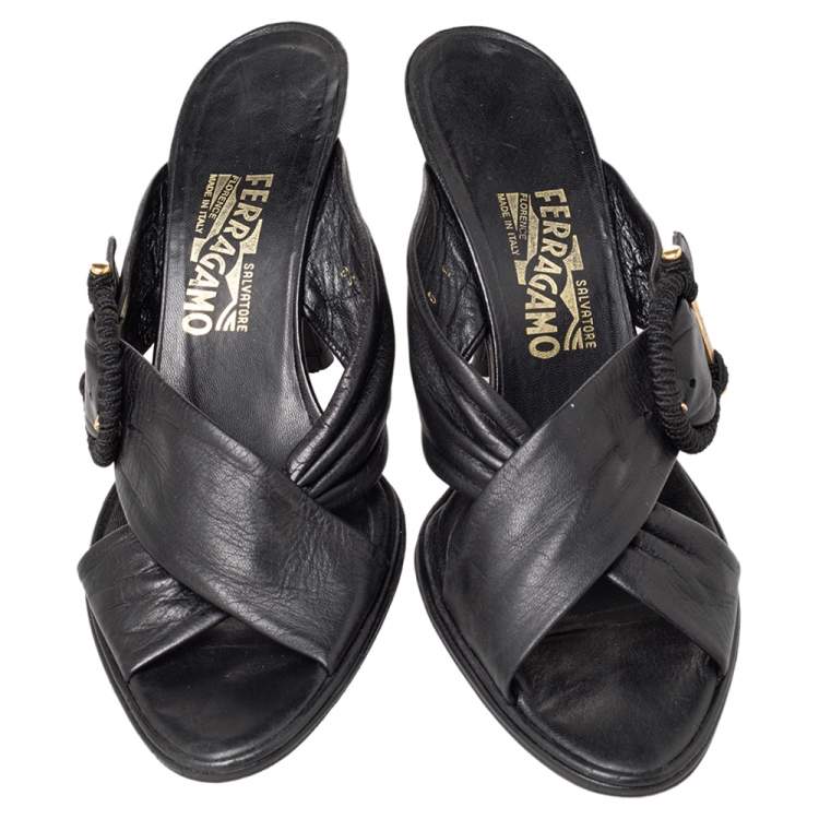 Pre Owned Salvatore Ferragamo Black Leather Mule Sandals Size 40.5