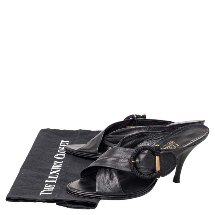 Pre Owned Salvatore Ferragamo Black Leather Mule Sandals Size 40.5