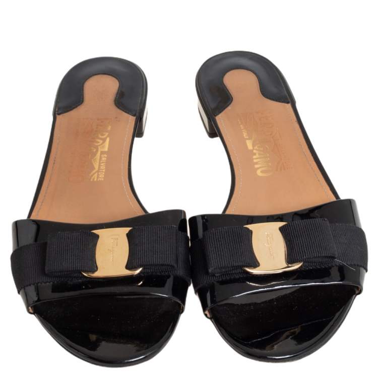 Pre Owned Salvatore Ferragamo Black Patent Leather Vara Bow Open Toe Flats Size 36.5