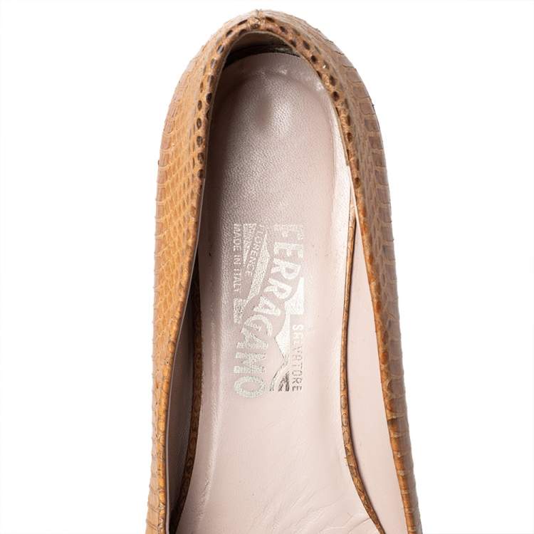 Pre Owned Salvatore Ferragamo Beige Python Leather Bow Ballet Flats Size 39.5