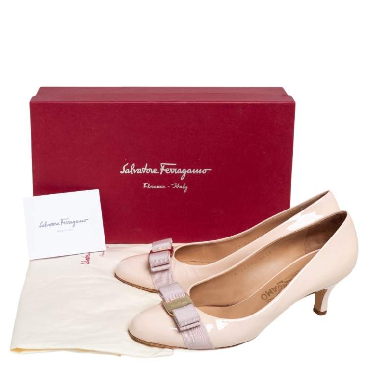 Pre Owned Salvatore Ferragamo Beige Patent Leather Vara Bow  Pumps Size 39