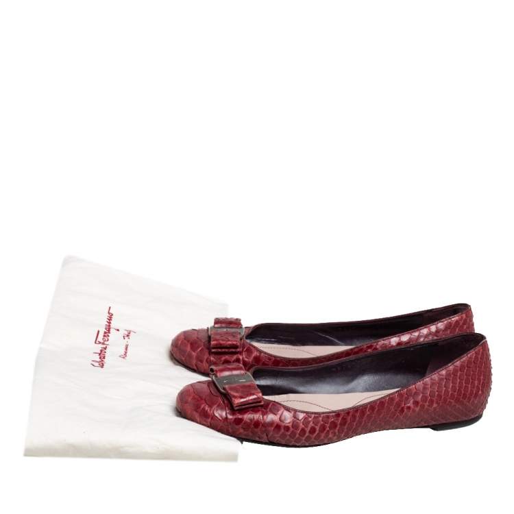 Pre Owned Salvatore Ferragamo Red Python Varina Flats Size 38