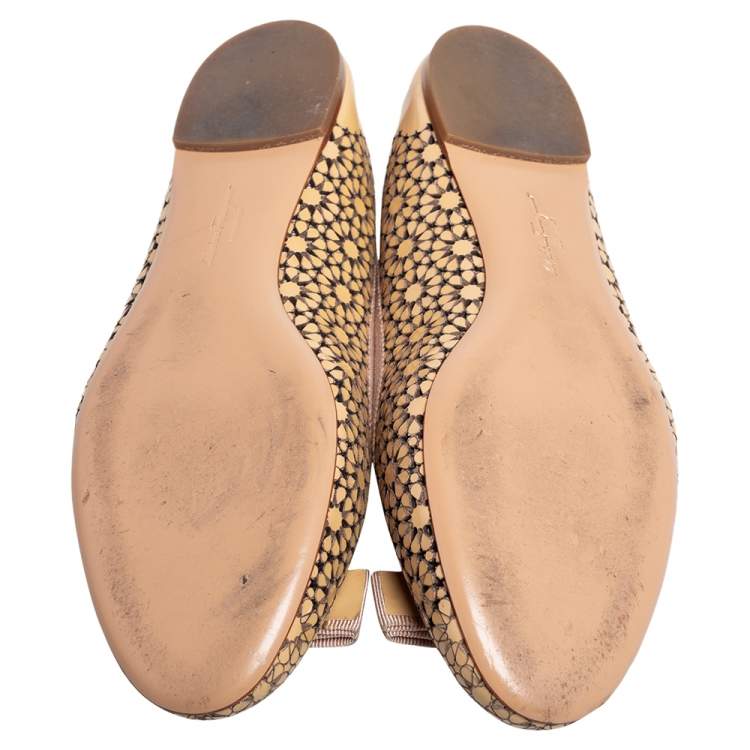 Pre Owned Salvatore Ferragamo Beige Patent Leather Laser Cut Ballet Flats Size 39