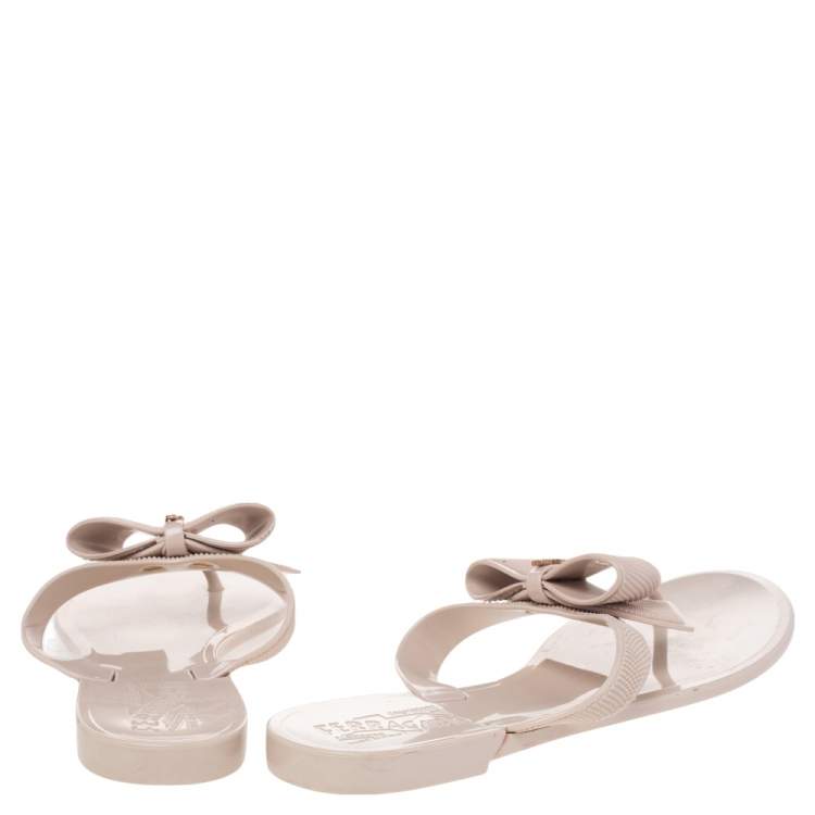 Pre Owned Salvatore Ferragamo Cream Jelly Bali Embossed Bow Thong Sandals Size 37.5