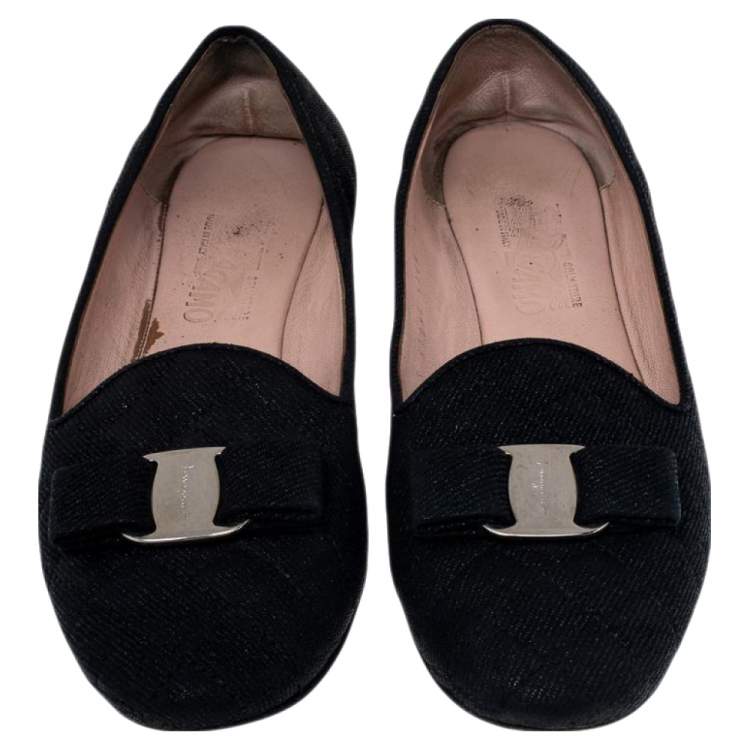 مملوكة مسبقًا Salvatore Ferragamo Black Canvas Velvet Bow Detail Smoking Slippers Size 37