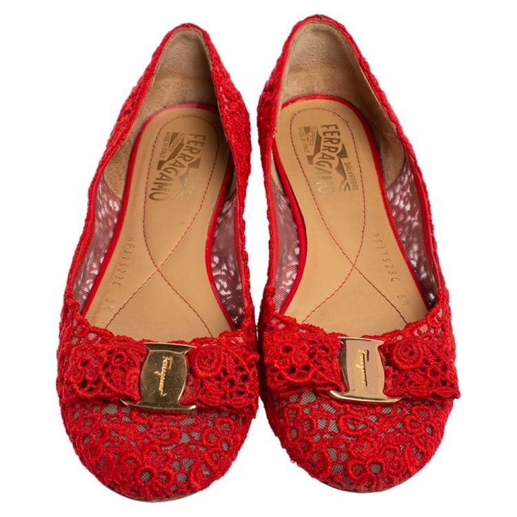 Pre Owned Salvatore Ferragamo Red Lace Vara Bow Ballet Flats Size 39