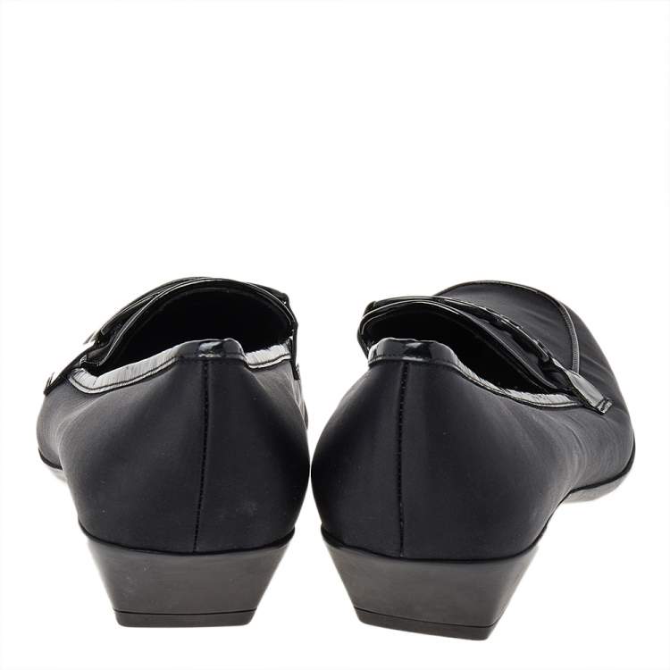 Pre Owned Salvatore Ferragamo Black Satin and Patent Leather Loafer Pumps Size 38