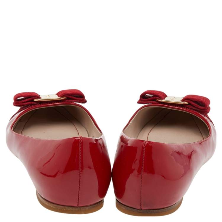 Pre Owned Salvatore Ferragamo Red Patent Leather Vara Bow Flats Size 35.5