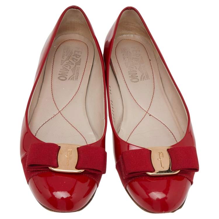 Pre Owned Salvatore Ferragamo Red Patent Leather Vara Bow Flats Size 35.5