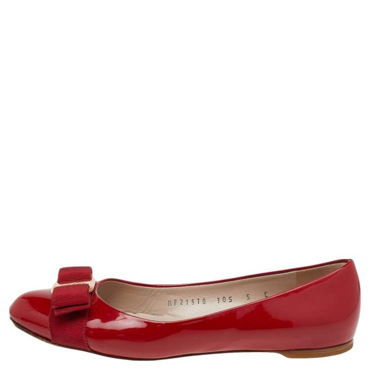 Pre Owned Salvatore Ferragamo Red Patent Leather Vara Bow Flats Size 35.5