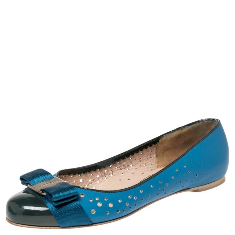 Salvatore Ferragamo Blue/Green Leather And Patent Bow Ballet  Flats Size 35.5