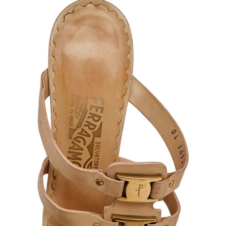 Pre Owned Salvatore Ferragamo Beige Leather Slide Sandals Size 38.5