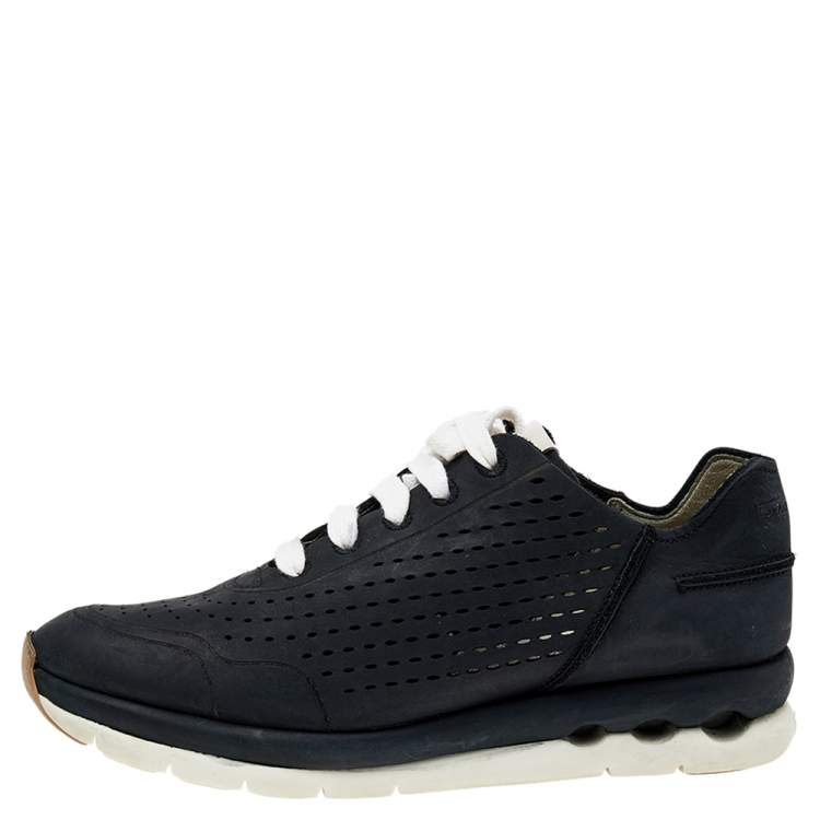 Pre Owned Salvatore Ferragamo Black Leather Low Top Sneakers Size 38