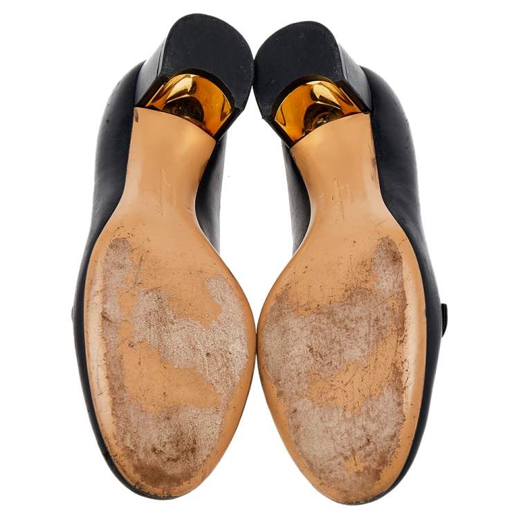 Pre Owned Salvatore Ferragamo Black Leather Slip on Pumps Size 37