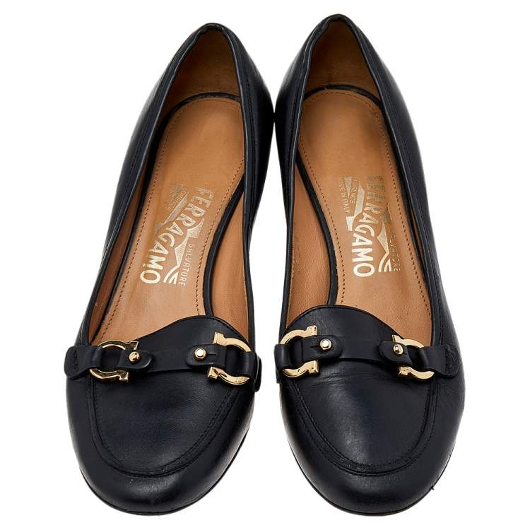 Pre Owned Salvatore Ferragamo Black Leather Slip on Pumps Size 37