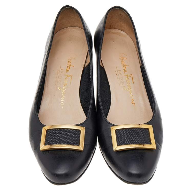 Pre Owned Salvatore Ferragamo Black Leather Buckle Pumps Size 36.5