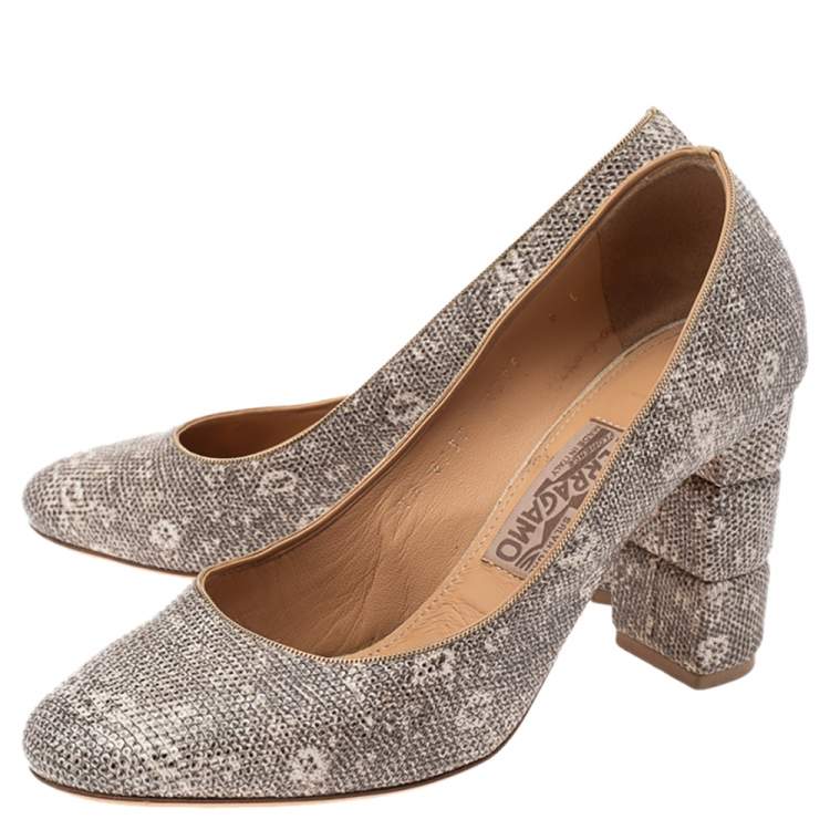 Pre Owned Salvatore Ferragamo Two Tone Lizard Embossed Leather Block Heel Pumps Size 38.5