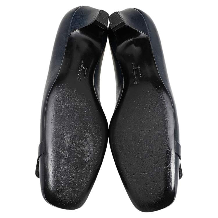 Pre Owned Salvatore Ferragamo Dark Blue Leather Block Heel Pumps Size 38.5