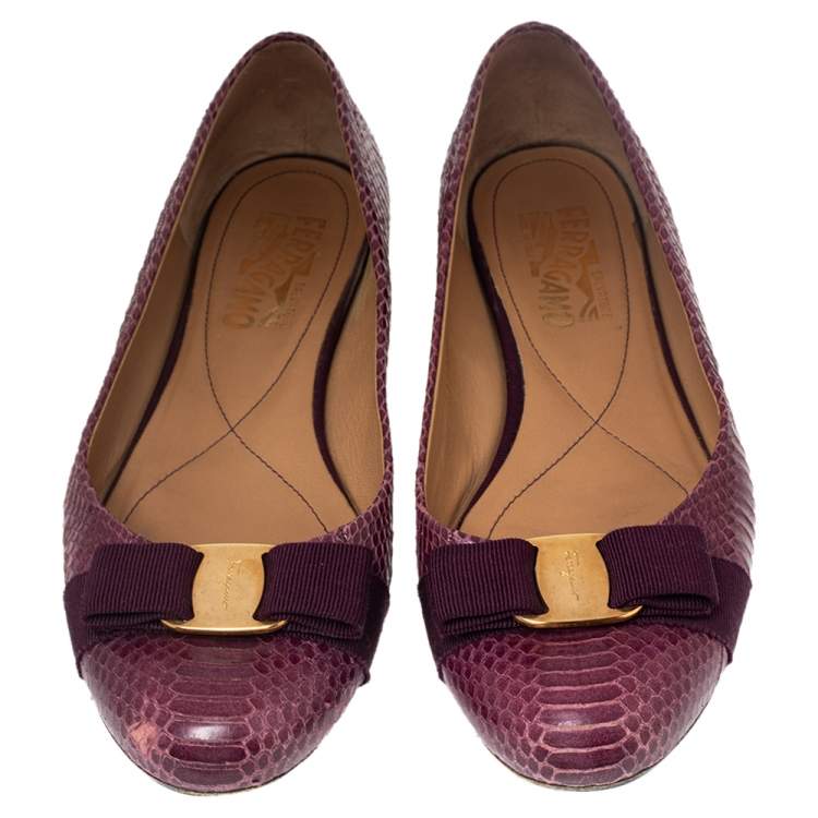 Pre Owned Salvatore Ferragamo Burgundy Python Leather Vara Bow Ballet Flats Size 39