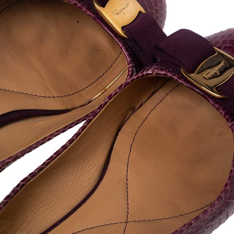 Pre Owned Salvatore Ferragamo Burgundy Python Leather Vara Bow Ballet Flats Size 39