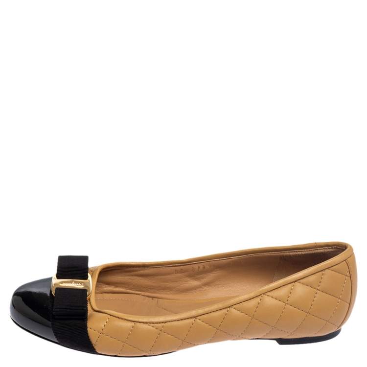 Pre Owned Salvatore Ferragamo Beige Quilted Leather Vara Bow Ballet Flats Size 37.5