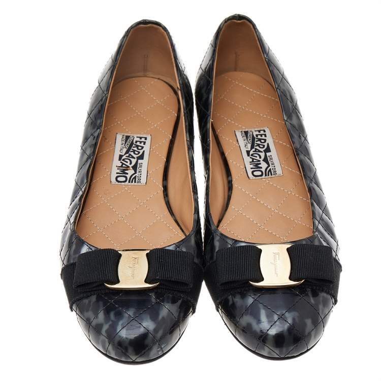 Pre Owned Salvatore Ferragamo Black Quilted Patent Leather Vara Bow Ballet Flats Size 40