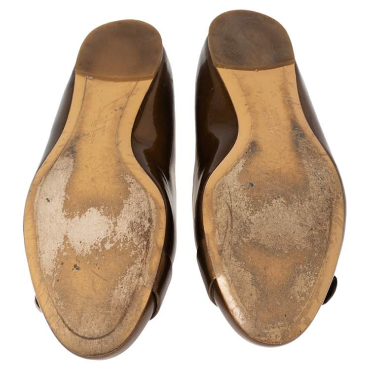 Pre Owned Salvatore Ferragamo Bronze Patent Leather Buckle Detail Ballet Flats Size 40
