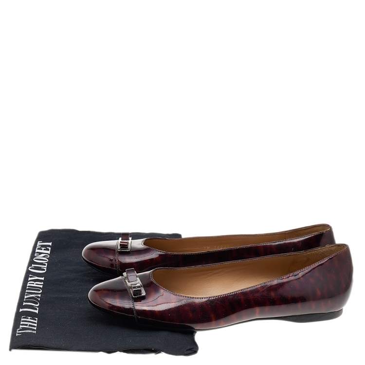 Pre Owned Salvatore Ferragamo Burgundy Patent Leather Vara Bow Flats Size 38.5