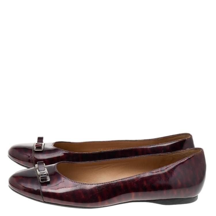 Pre Owned Salvatore Ferragamo Burgundy Patent Leather Vara Bow Flats Size 38.5
