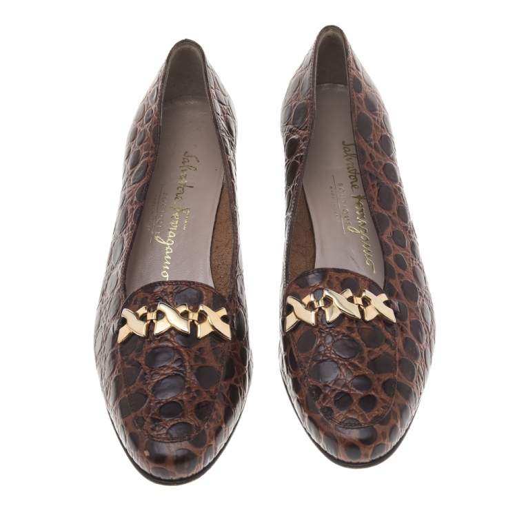Pre Owned Salvatore Ferragamo Brown Croc Embossed Leather Pumps Size 37