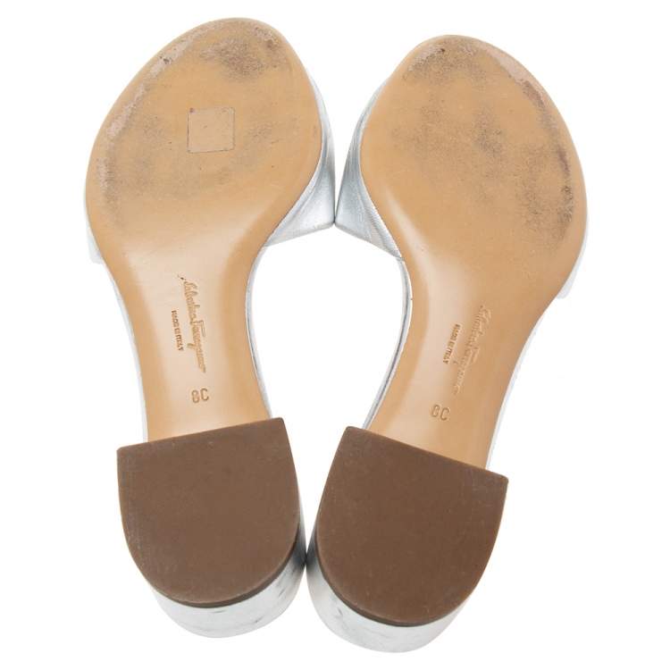 Pre Owned Salvatore Ferragamo Silver  Leather Henri Crystal Mules Size 38.5
