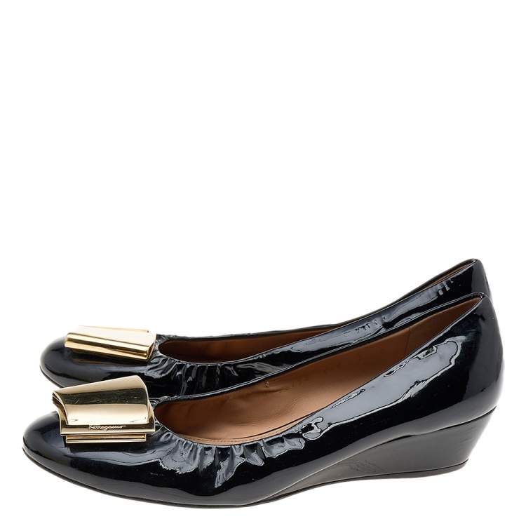 Pre Owned Salvatore Ferragamo Black Patent Leather Pumps Size 37.5