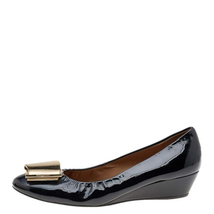 Pre Owned Salvatore Ferragamo Black Patent Leather Pumps Size 37.5