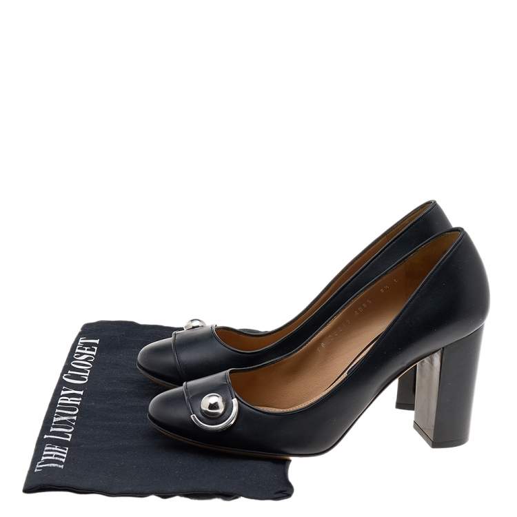 Pre Owned Salvatore Ferragamo Black Leather Block Heel Pumps Size 39